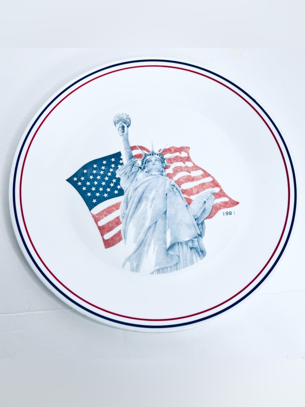 Corelle Statue of Liberty American Flag Dinner Plate 10.25” USA 1991